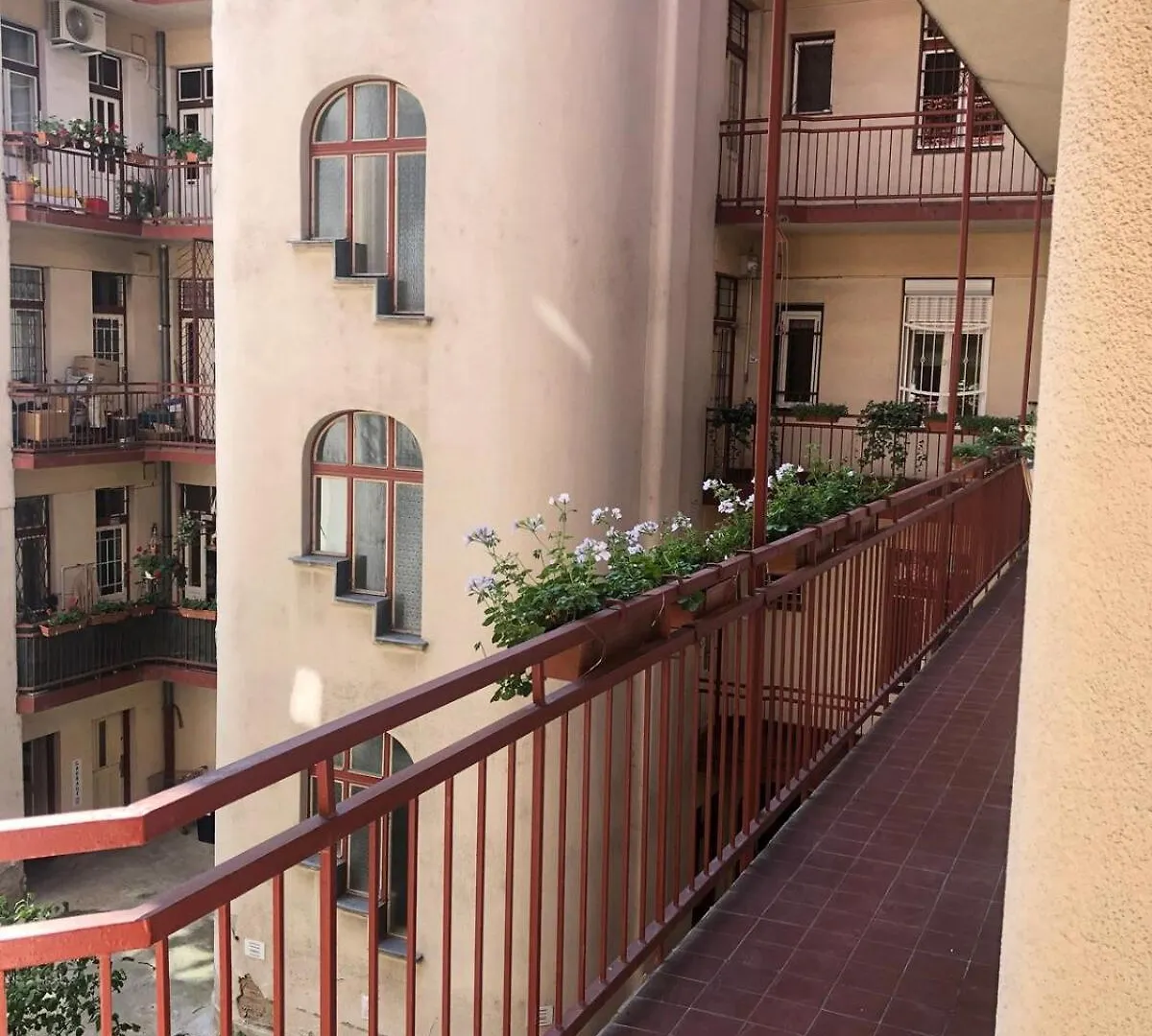 Stylish Comfy Suite W Balcony In Downtown Βουδαπέστη 0*,